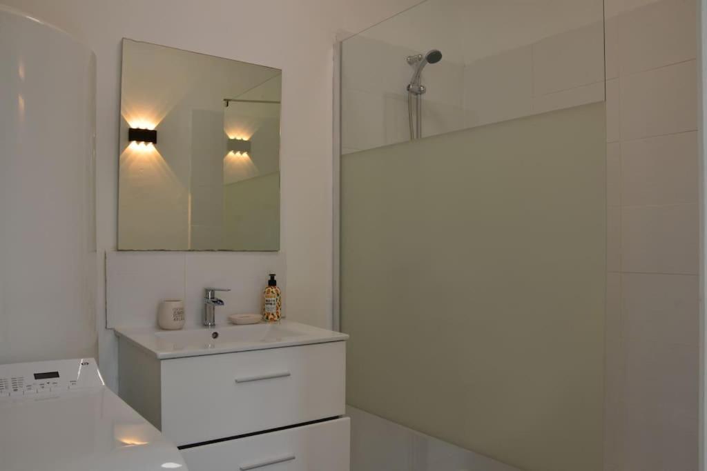Gite De La Gare - Avec Parking Apartment Hesdigneul-les-Boulogne Екстериор снимка